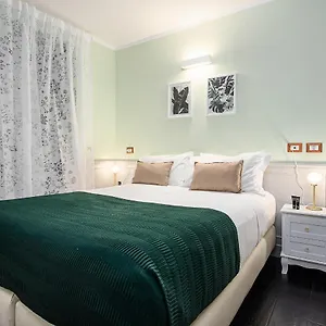 Hemeras Boutique Homes - Design Flat In The City Center , Milano Italia